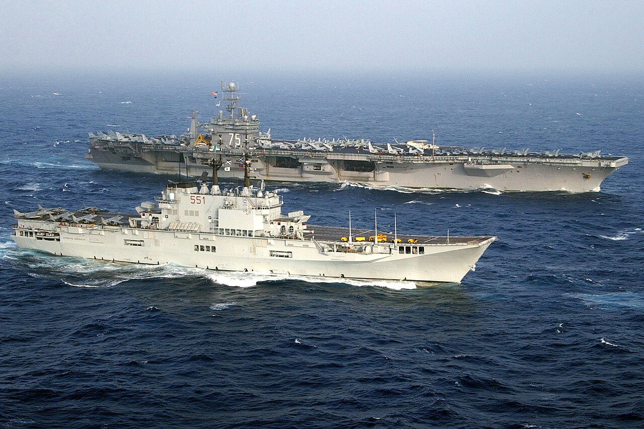 Авианосец ITS Giuseppe Garibaldi и USS Harry S. Truman