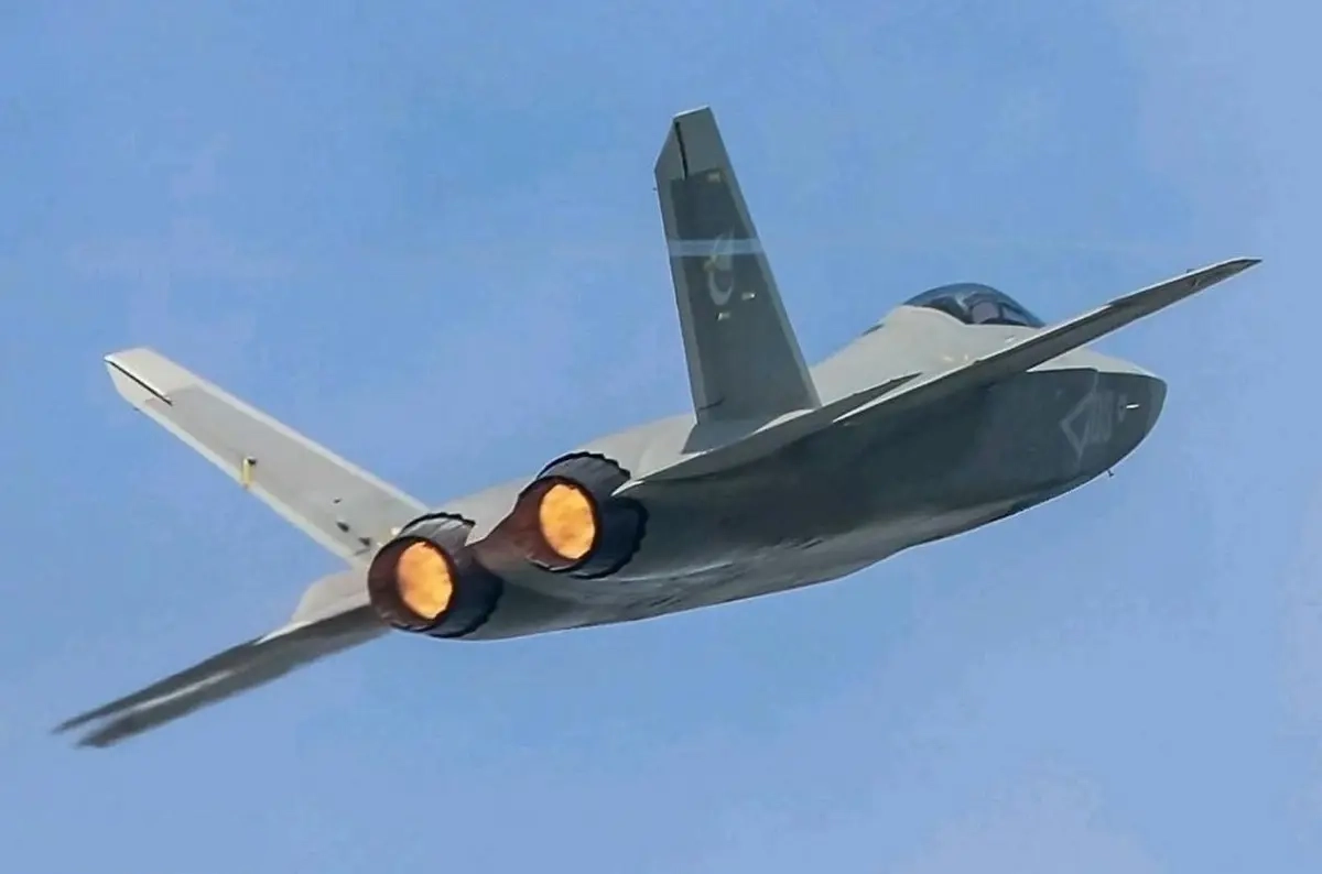 Китайський винищувач нового покоління J-35