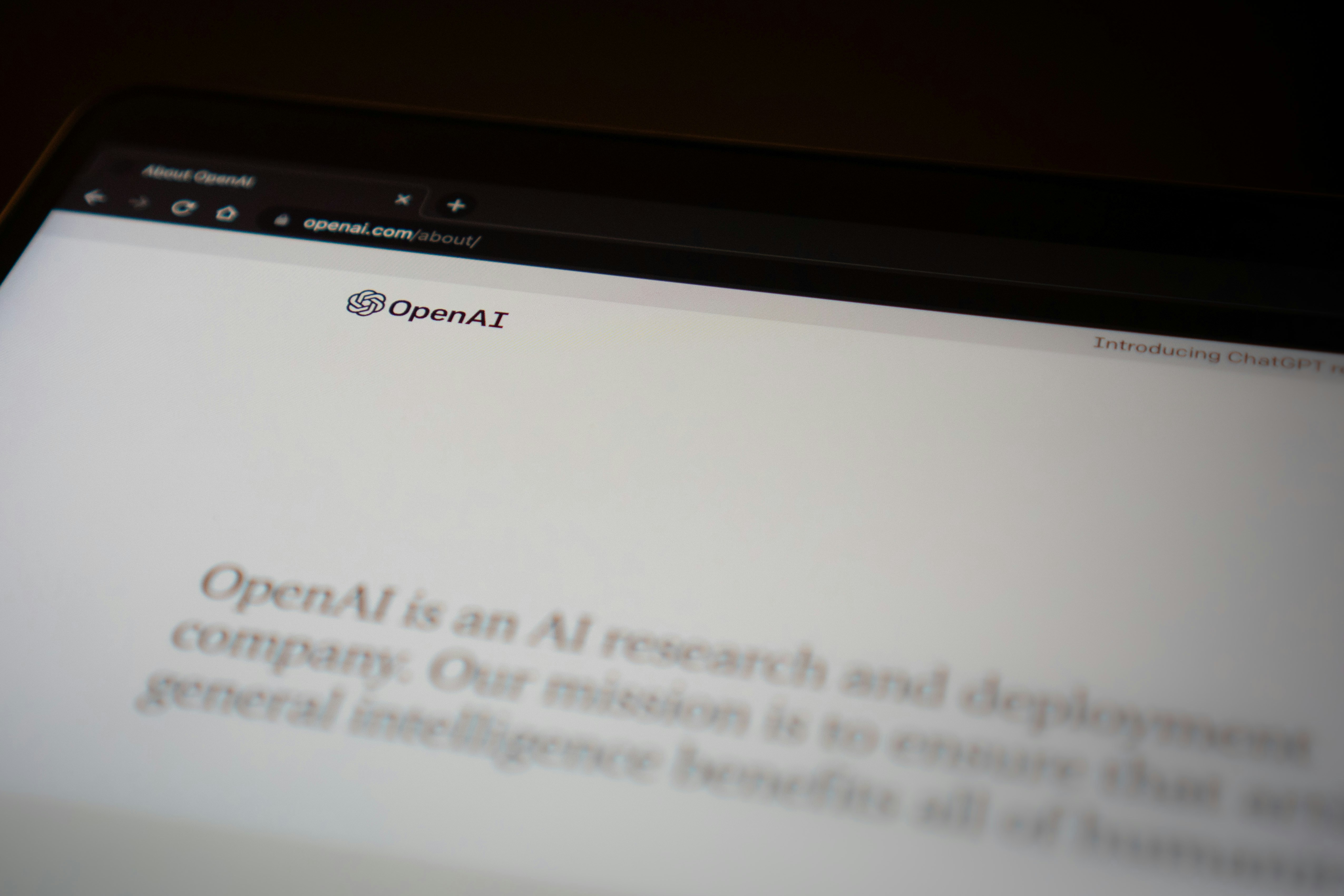 OpenAI та Common Sense Media запускають ініціативу з безпечного використання ШІ підлітками