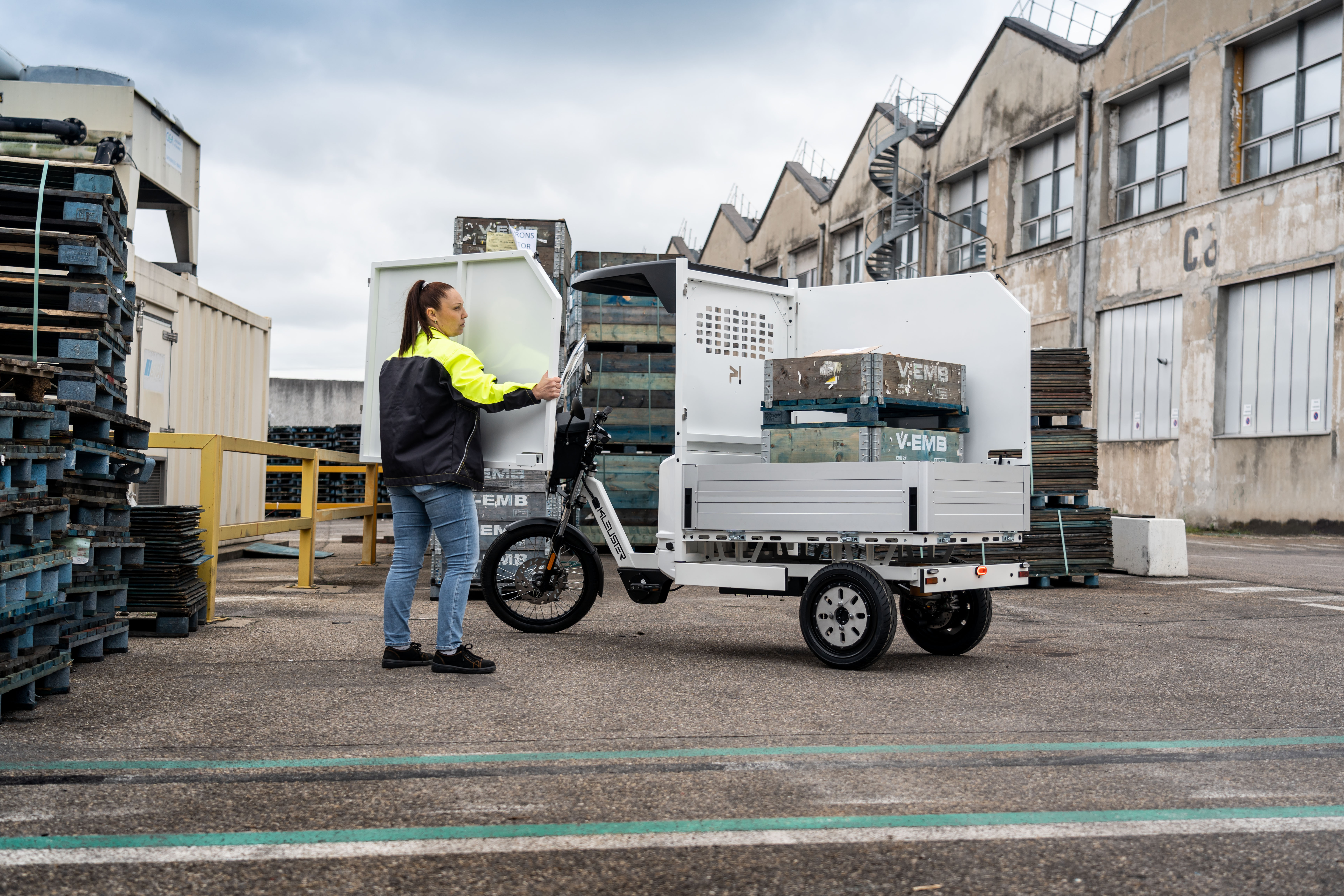 Clewster 350 on the move