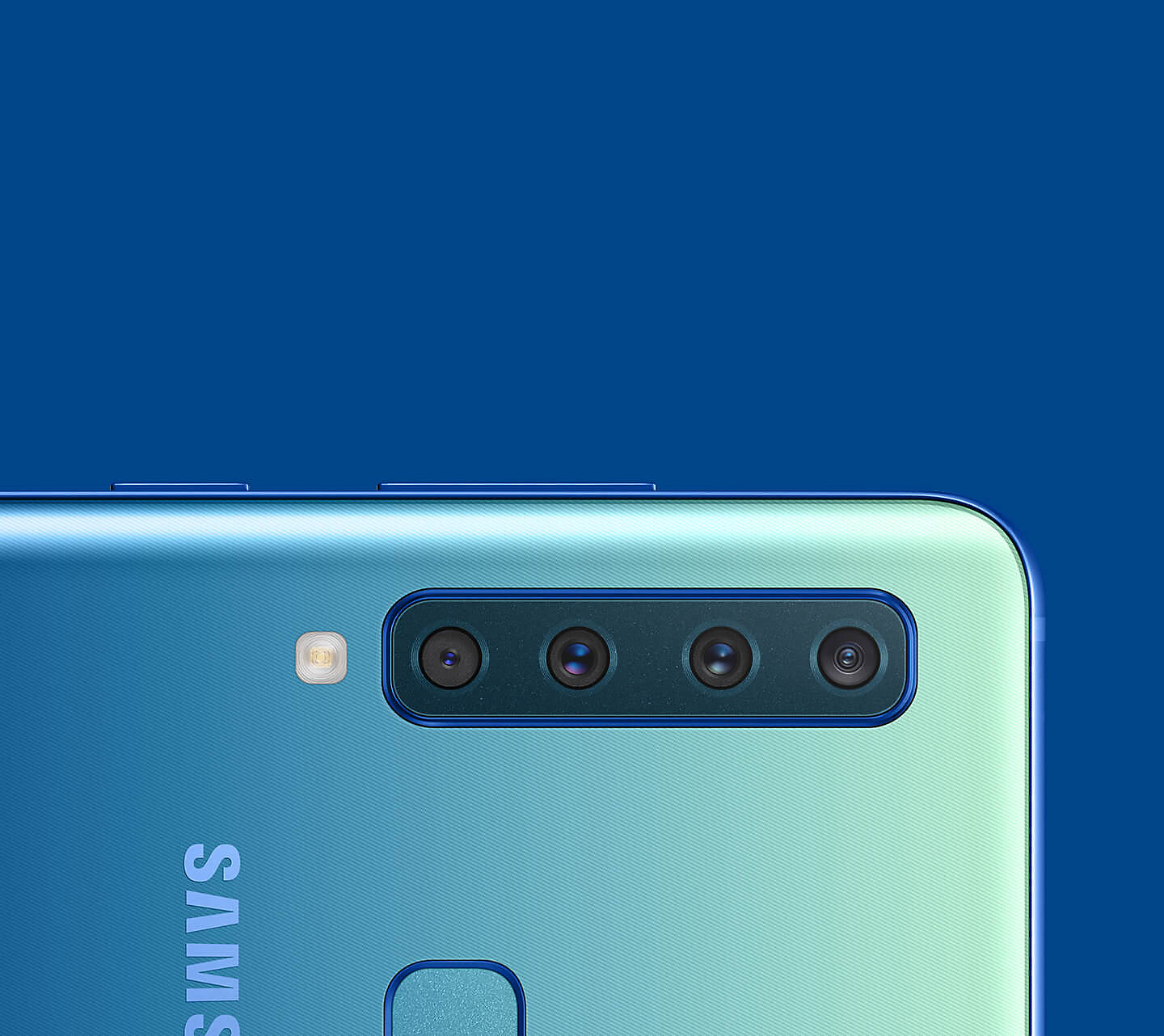 kz_ru-feature-the-world-s-first-quad-camera-smartphone-121351423.jpg