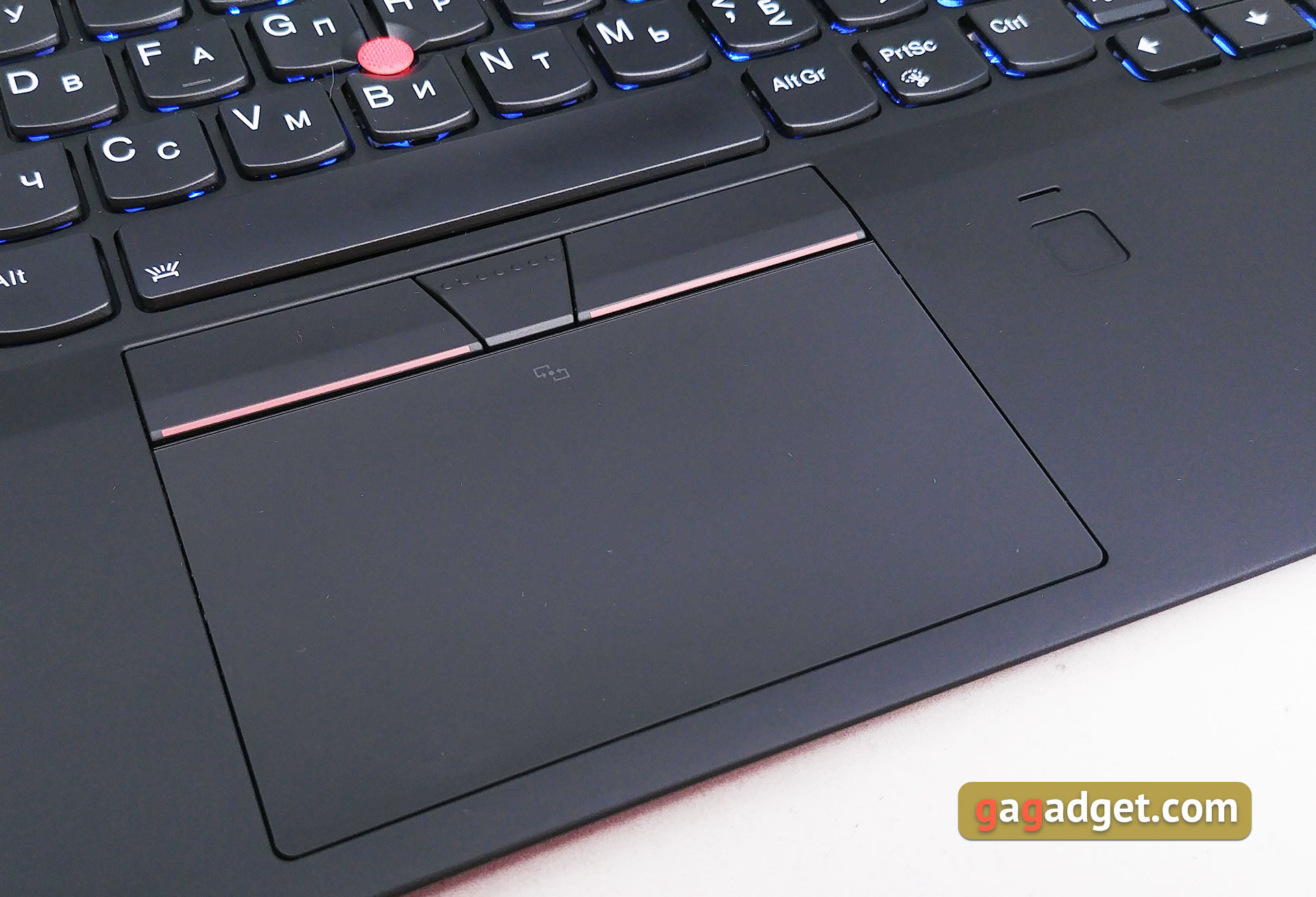 lenovo-thinkpad-x1-carbon-20.jpg