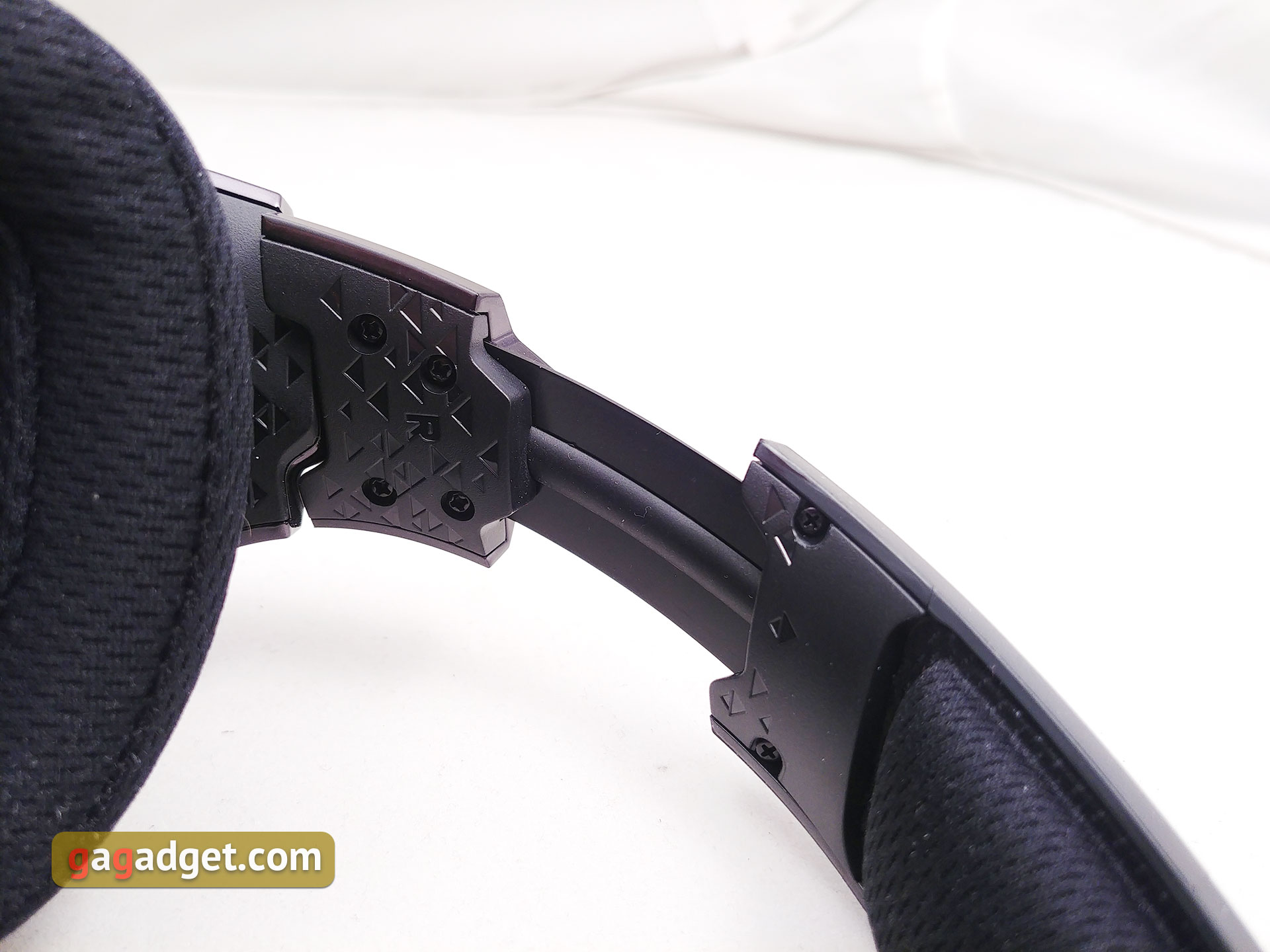 logitech-g633-artemis-spectrum-08.jpg