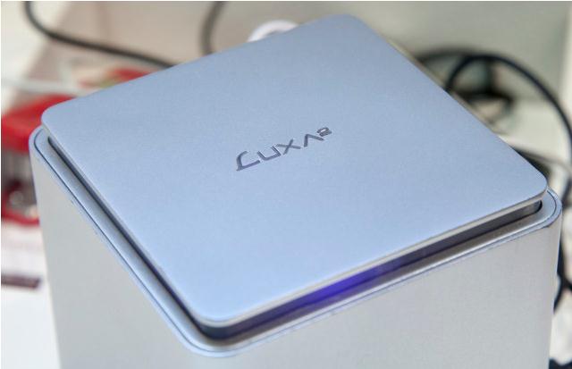 Внешний аккумулятор для портативных устройств LUXA2 P-MEGA емкостью 40 000 мАч-3