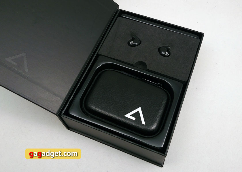 mee-audio-pinnacle-p2-03.jpg