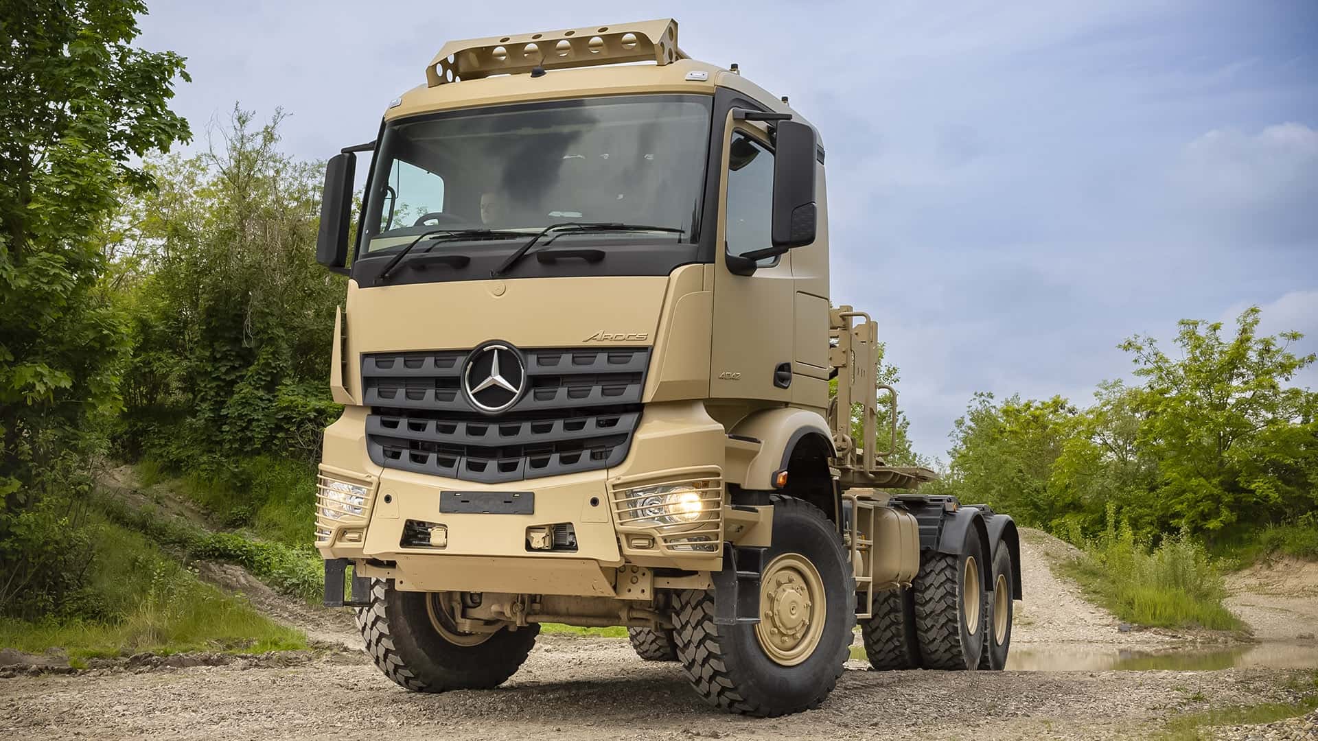 Mercedes-Benz Arocs 4042 AS 6x6, армійська вантажівка
