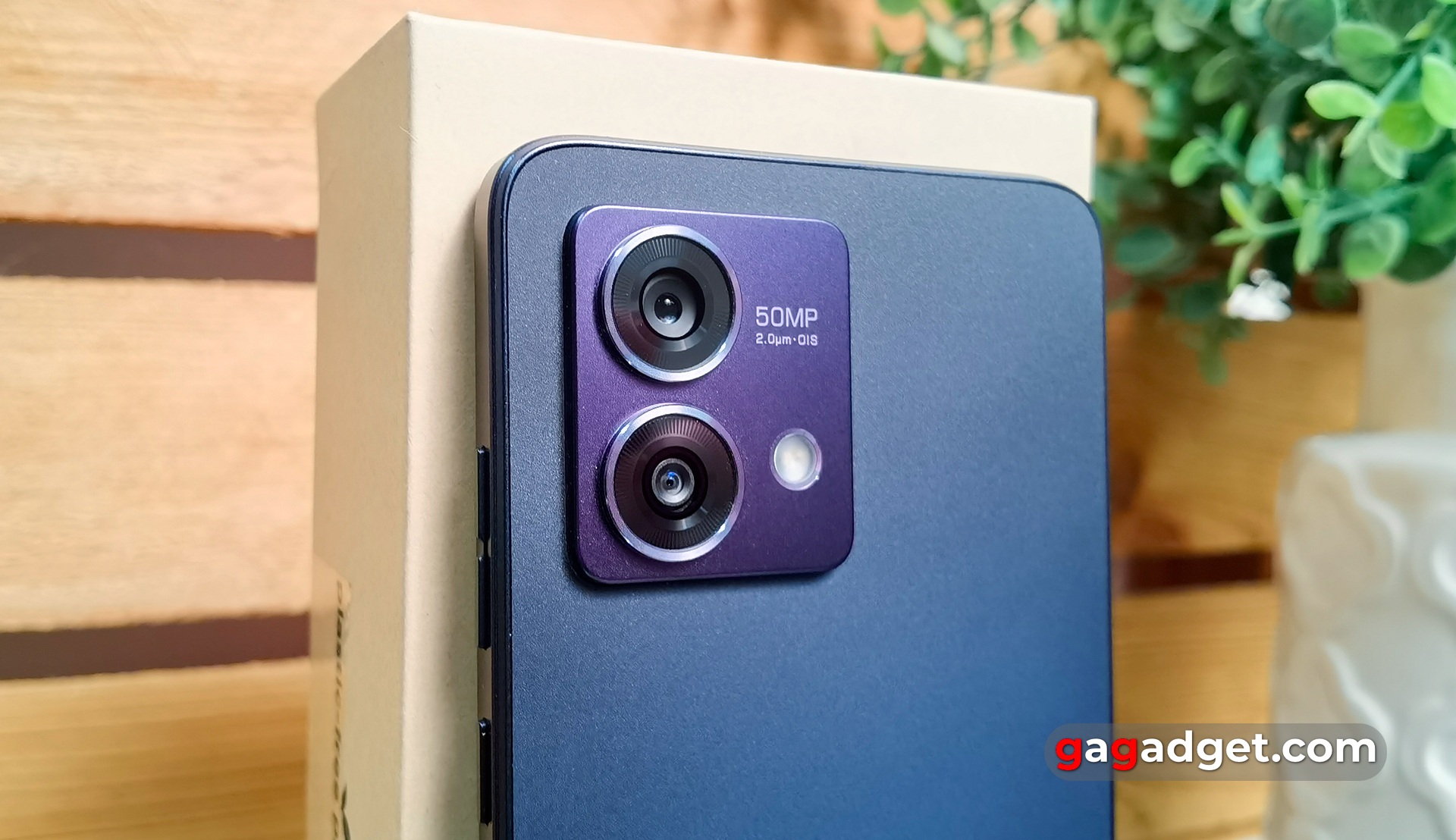 Motorola Moto G84 design
