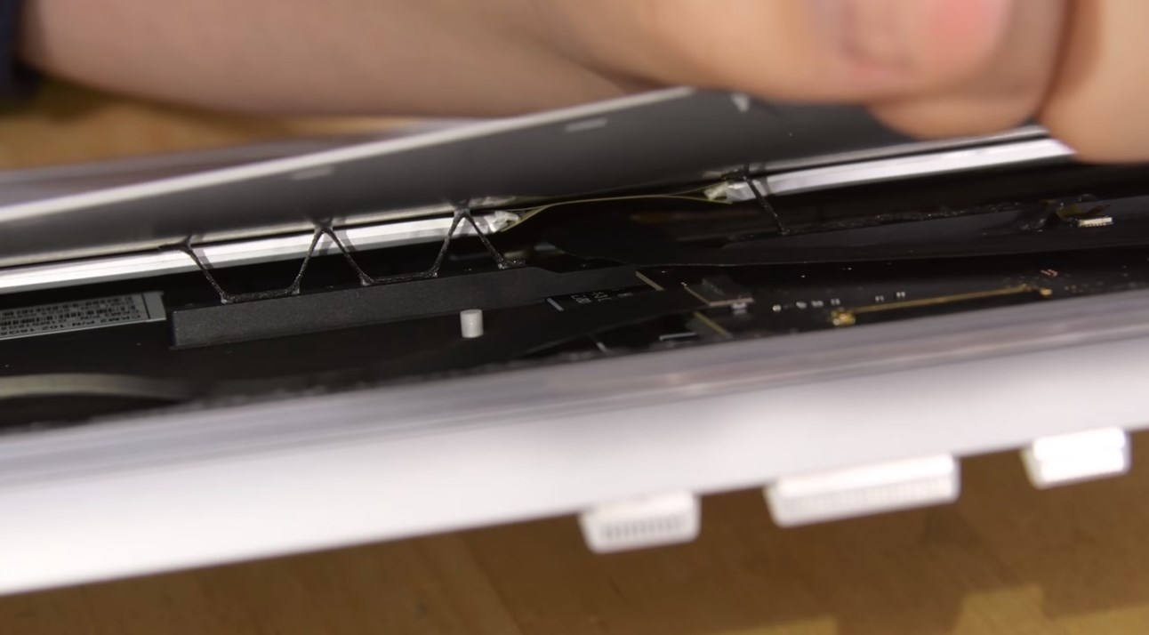 ms-surface-book-2-ifixit-teardown-5.jpg