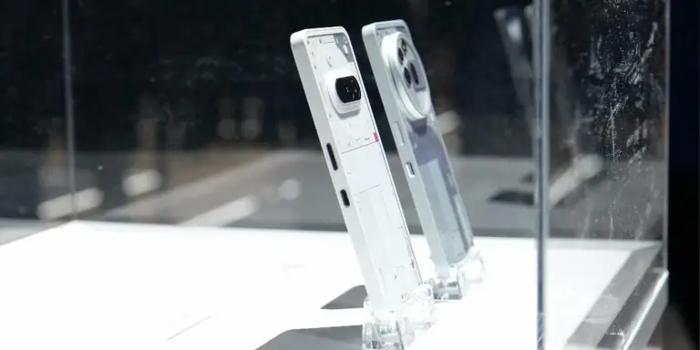 Nothing Phone 3a au MWC 2025