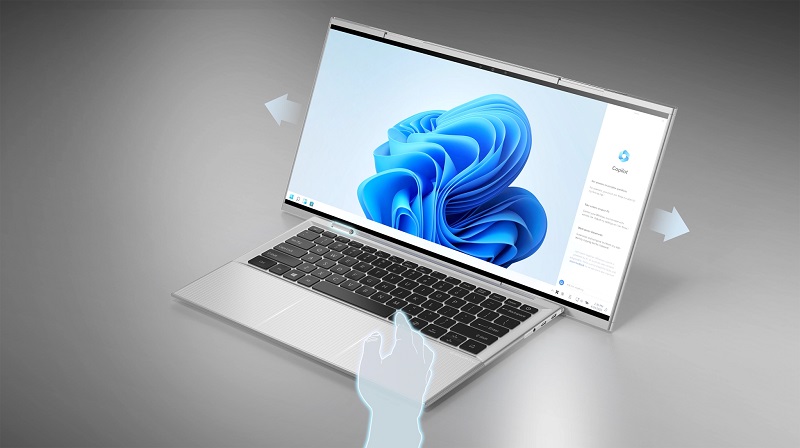Ordinateur portable Compal avec écran rétractable en action