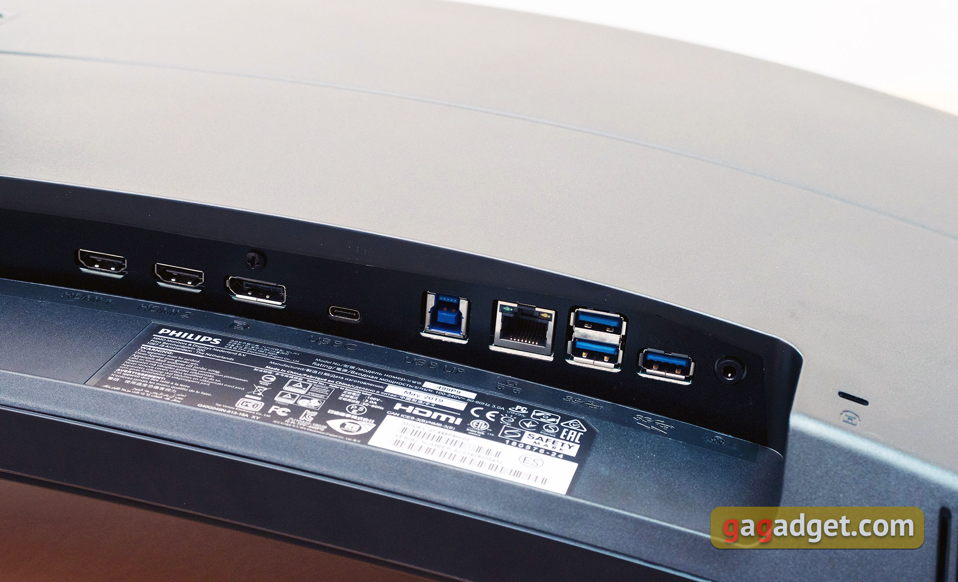 Обзор Philips Brilliance 499P9H: 49-дюймовый монитор-авианосец-34
