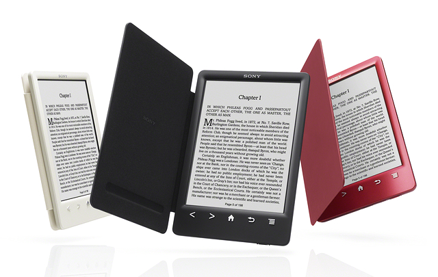 Sony Reader PRS-T3: читалка с крышкой
