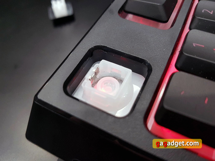 IFA 2016: "революционная" игровая клавиатура Razer Ornata и чудо-камера Stargazer своими глазами-4