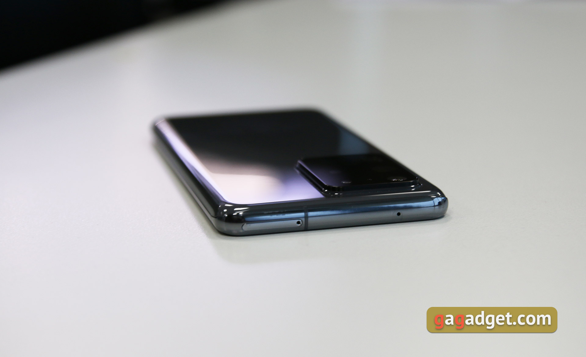 Космічний зум та швидкі екрани: Samsung Galaxy S20, Galaxy S20 Plus та Galaxy S20 Ultra своїми очима-8