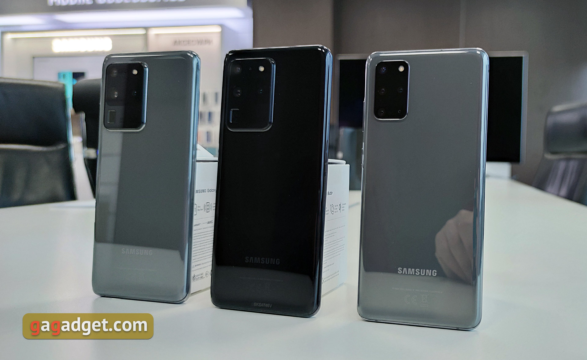 Космічний зум та швидкі екрани: Samsung Galaxy S20, Galaxy S20 Plus та Galaxy S20 Ultra своїми очима-12