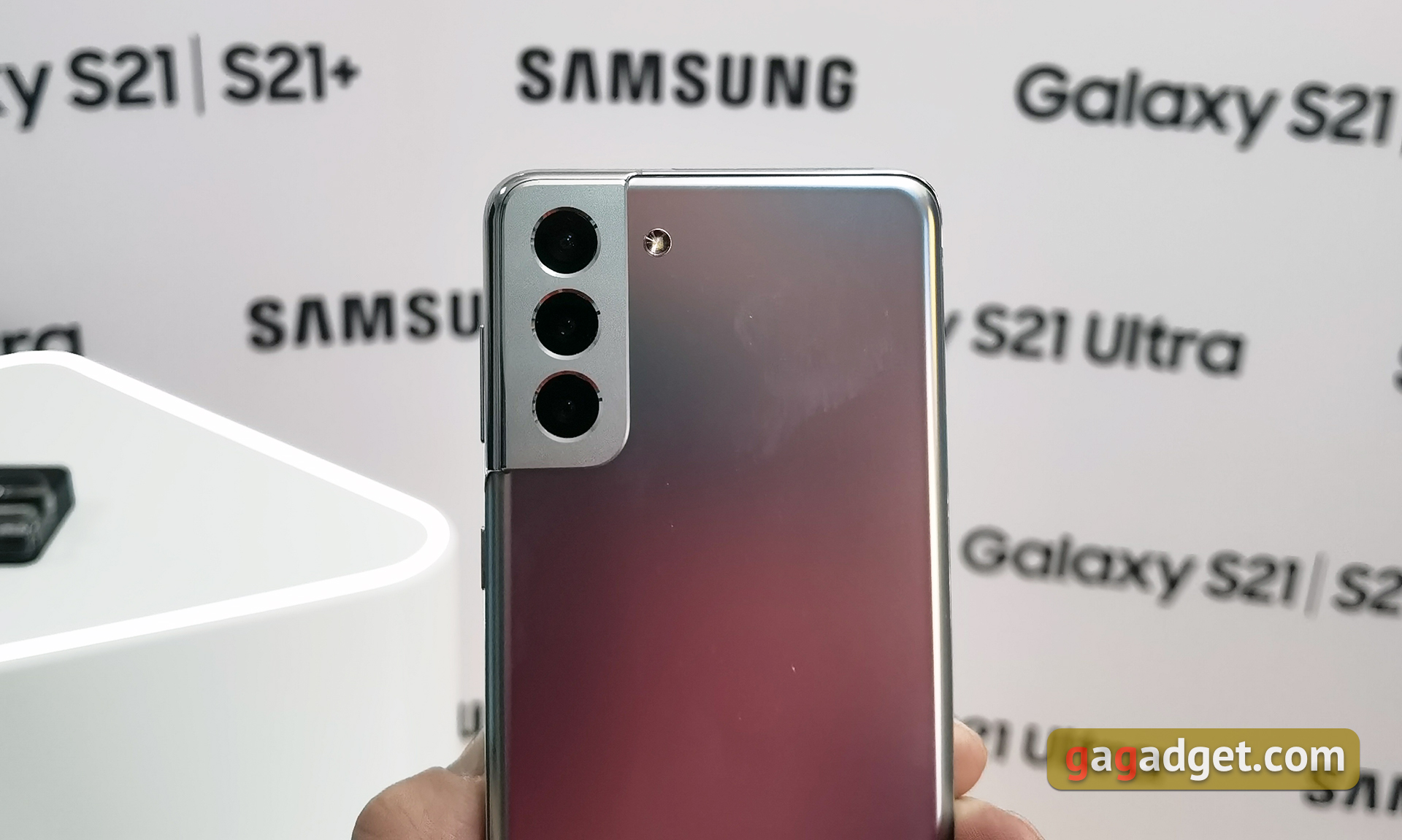 Флагманская линейка Samsung Galaxy S21 и наушники Galaxy Buds Pro своими глазами-88