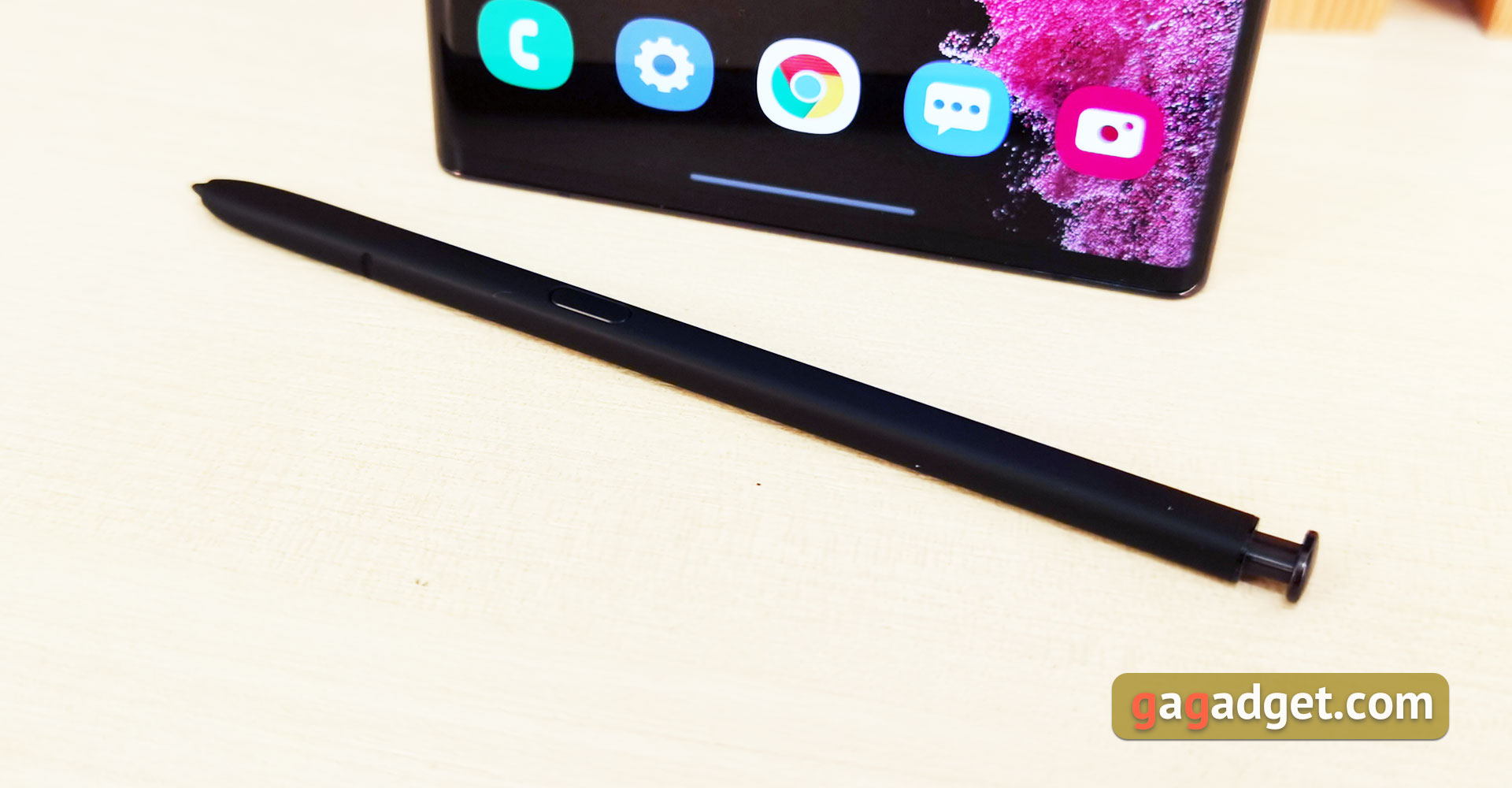 Samsung Galaxy S22 Ultra: злиття двох галактик-11
