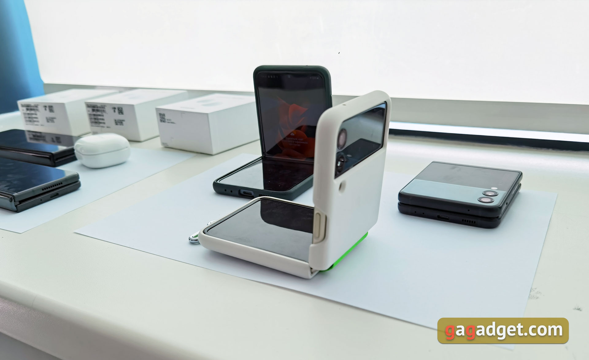 Samsung Galaxy Z Fold3, Galaxy Z Flip3 і інші новинки Galaxy Unpacked дві тисячі двадцять одна своїми очима-68