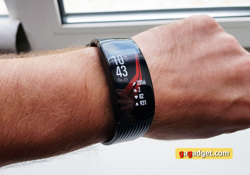 samsung-gear-fit2-pro-01.jpg