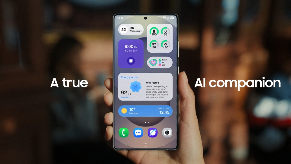 Дизайн One UI 7 на пристрої Samsung