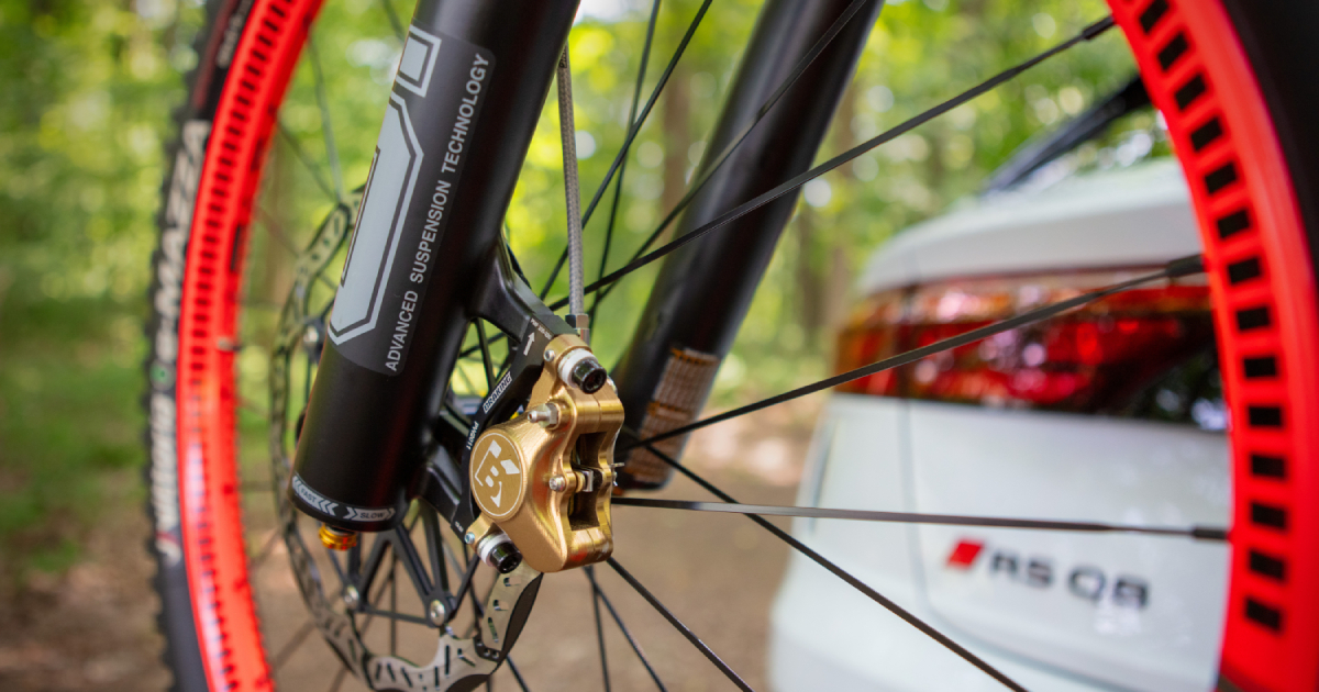Электровелосипед Audi eMTB 2.0 в горах