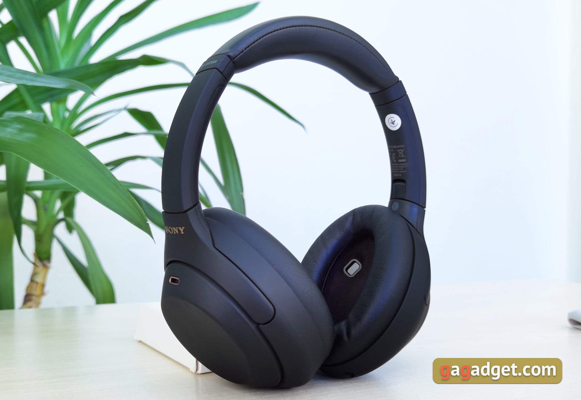 Sony WH-1000XM4 review: still the best full-size noise-cancelling headphones