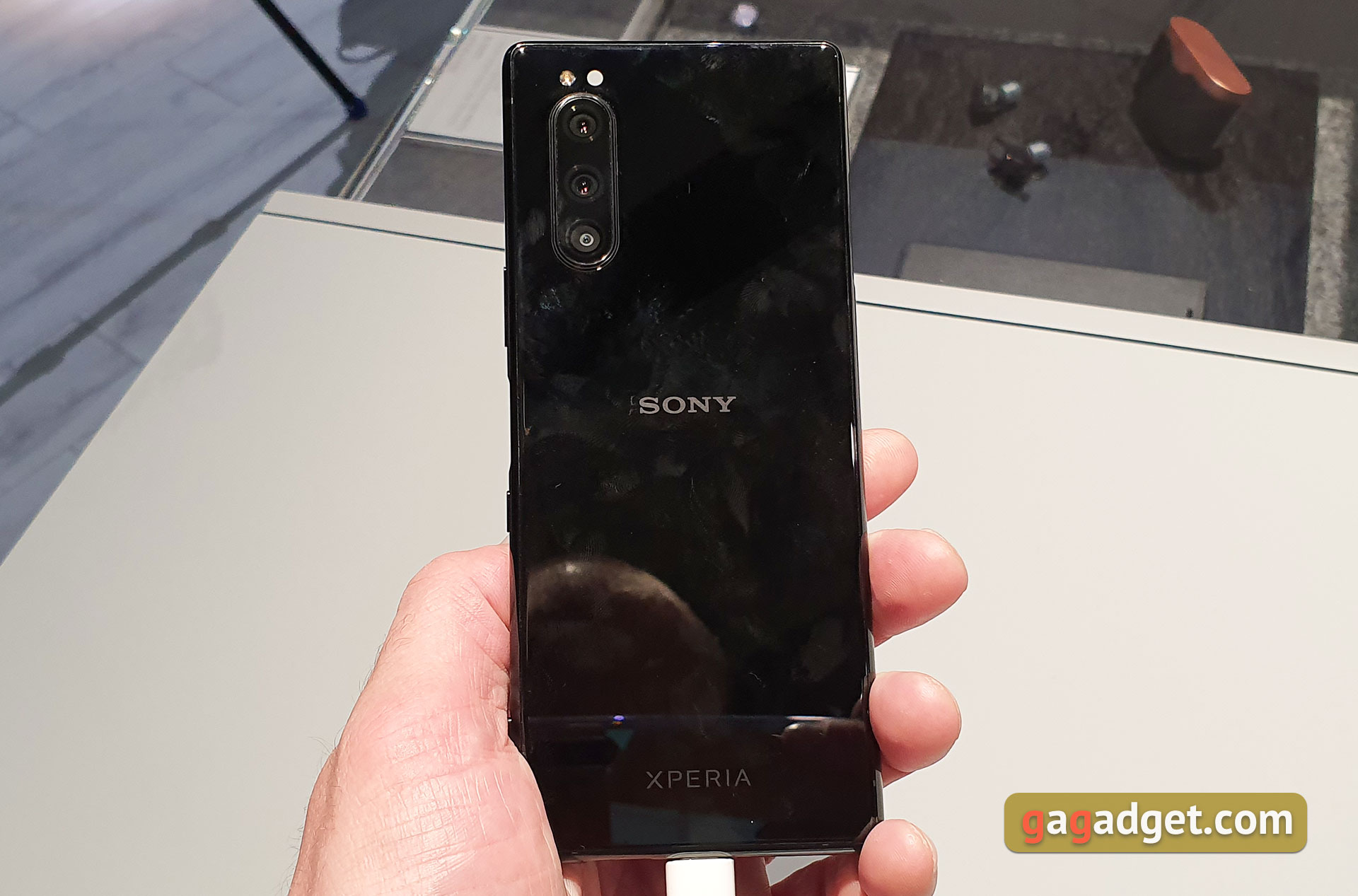 IFA 2019: перше знайомство зі зменшеним флагманом Sony Xperia 5-13