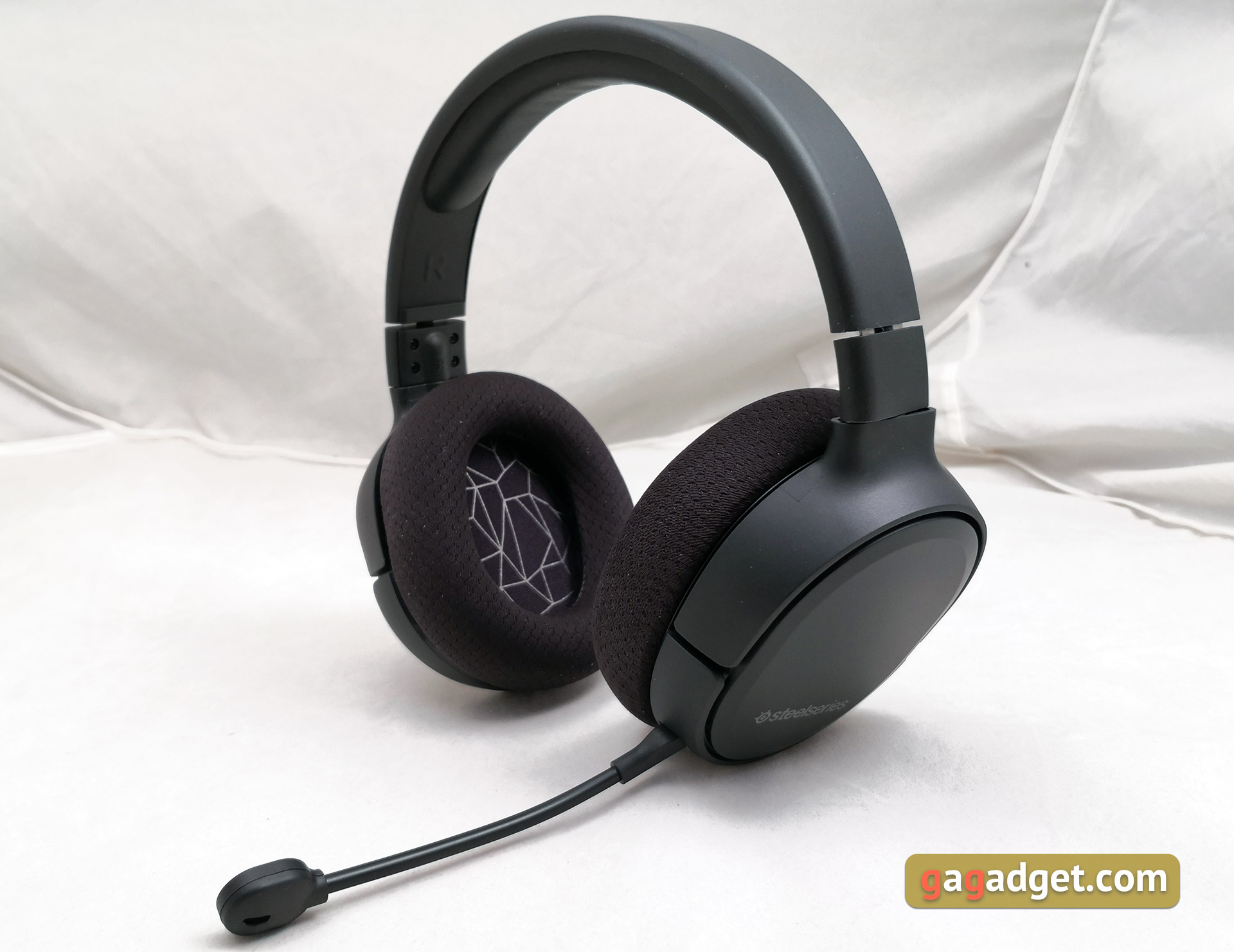 Обзор SteelSeries Arctis 1 Wireless: беспроводная игровая гарнитура для всех платформ-2