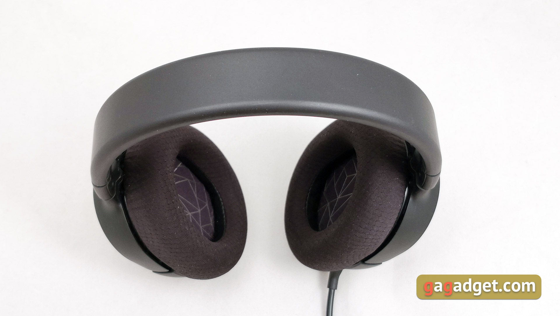 Обзор SteelSeries Arctis 1 Wireless: беспроводная игровая гарнитура для всех платформ-14