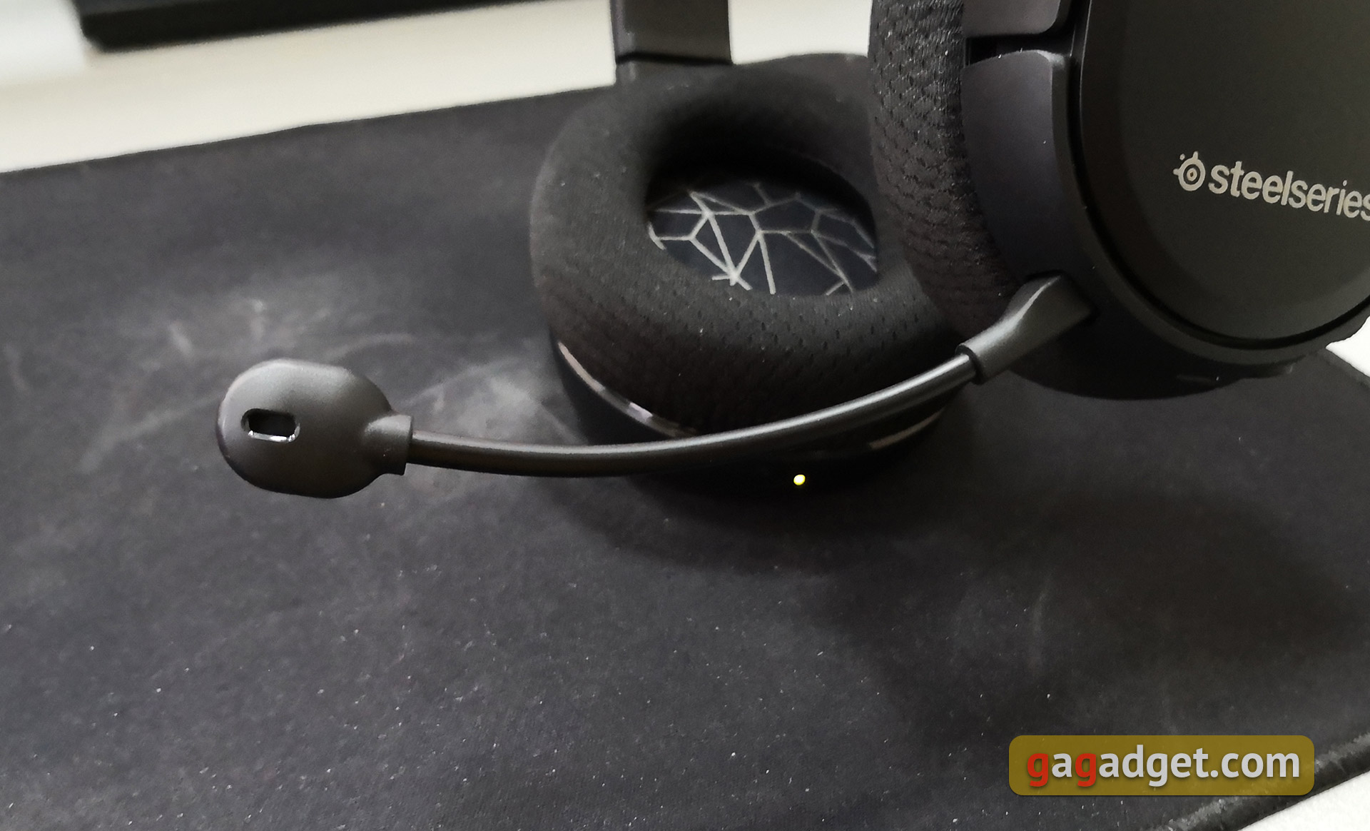 Обзор SteelSeries Arctis 1 Wireless: беспроводная игровая гарнитура для всех платформ-21