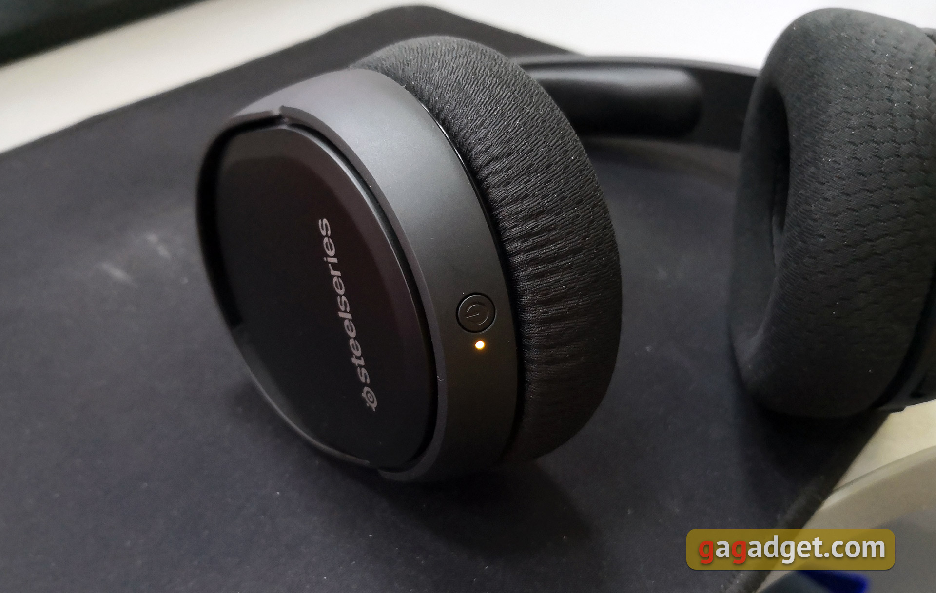 Обзор SteelSeries Arctis 1 Wireless: беспроводная игровая гарнитура для всех платформ-22