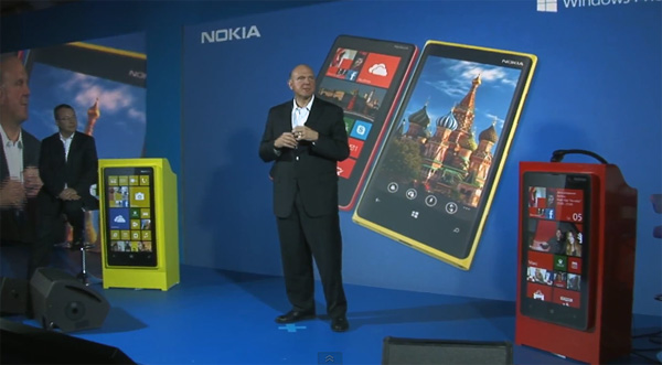 Технопарк: презентация Nokia Lumia 920 и Lumia 820 Технопарк: презентация Nokia Lumia 920 и Lumia 820