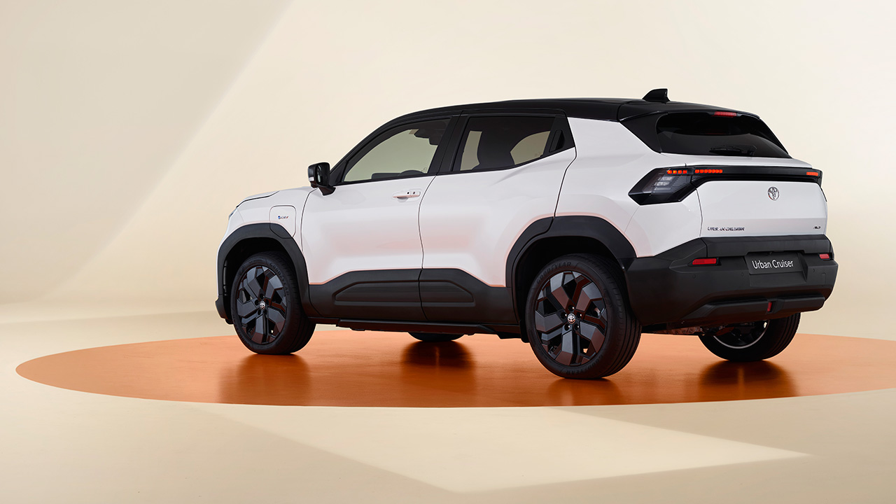 Vue latérale du Toyota Urban Cruiser