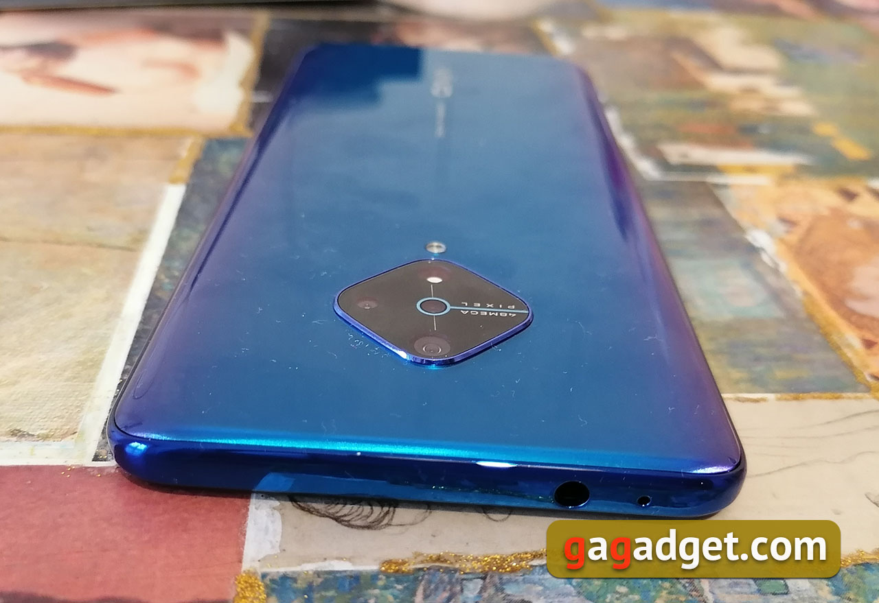 Обзор vivo V17: конкуренты, подвигайтесь!-15