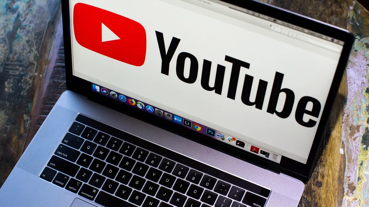 La critique a porté ses fruits : YouTube promet de revoir les règles strictes de monétisation du contenu.