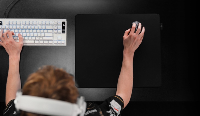 PRO X CONTROL Gaming Mouse Pad