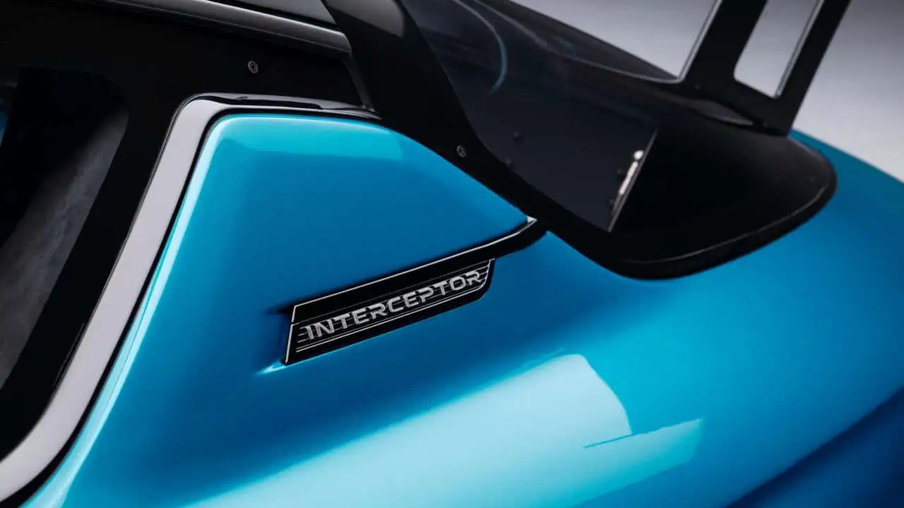 Эмблема Jensen Interceptor GTX