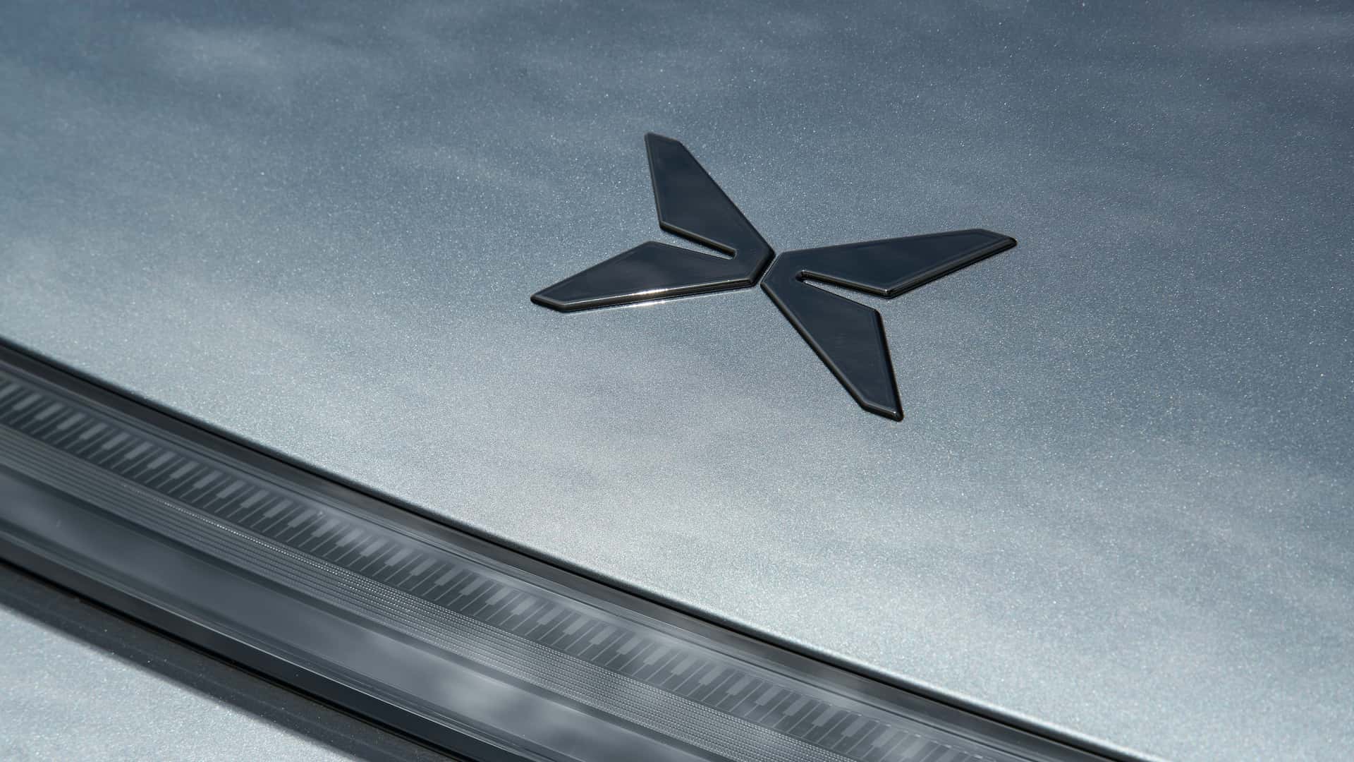 Фронтальна частина Xpeng G9.
