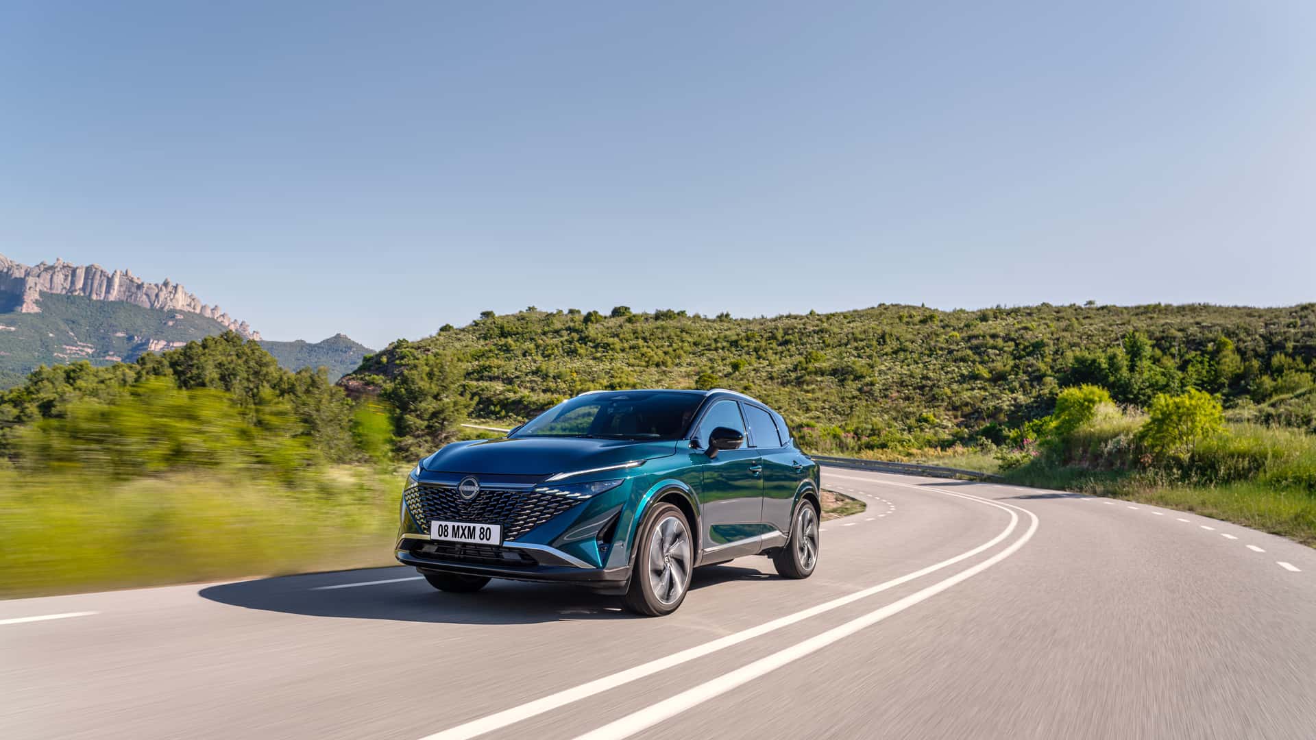 Nissan Qashqai під час зупинки