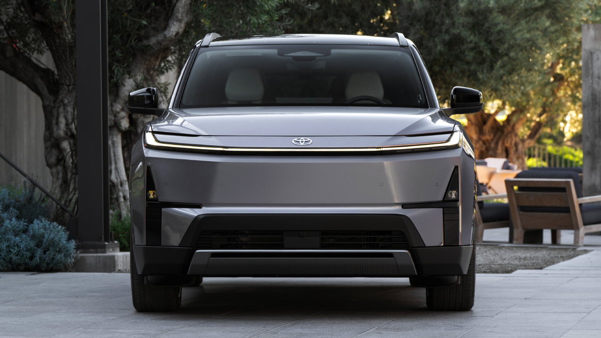 Електричний Toyota Highlander 2027 вид 4