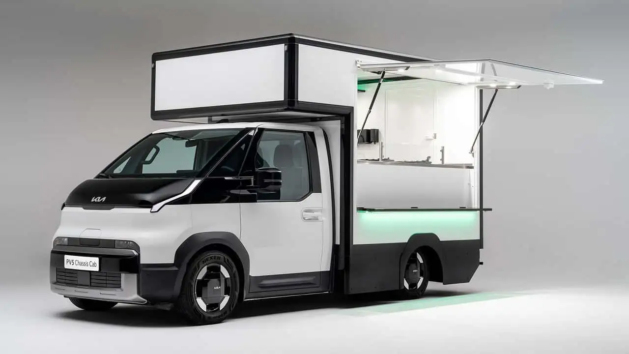 Kia PV5 в работе