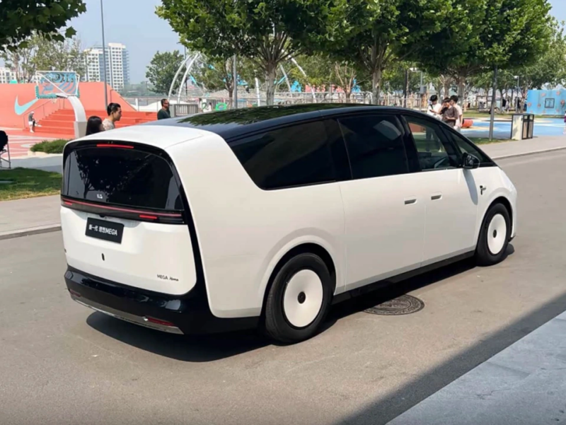 Li Auto Mega Home фары