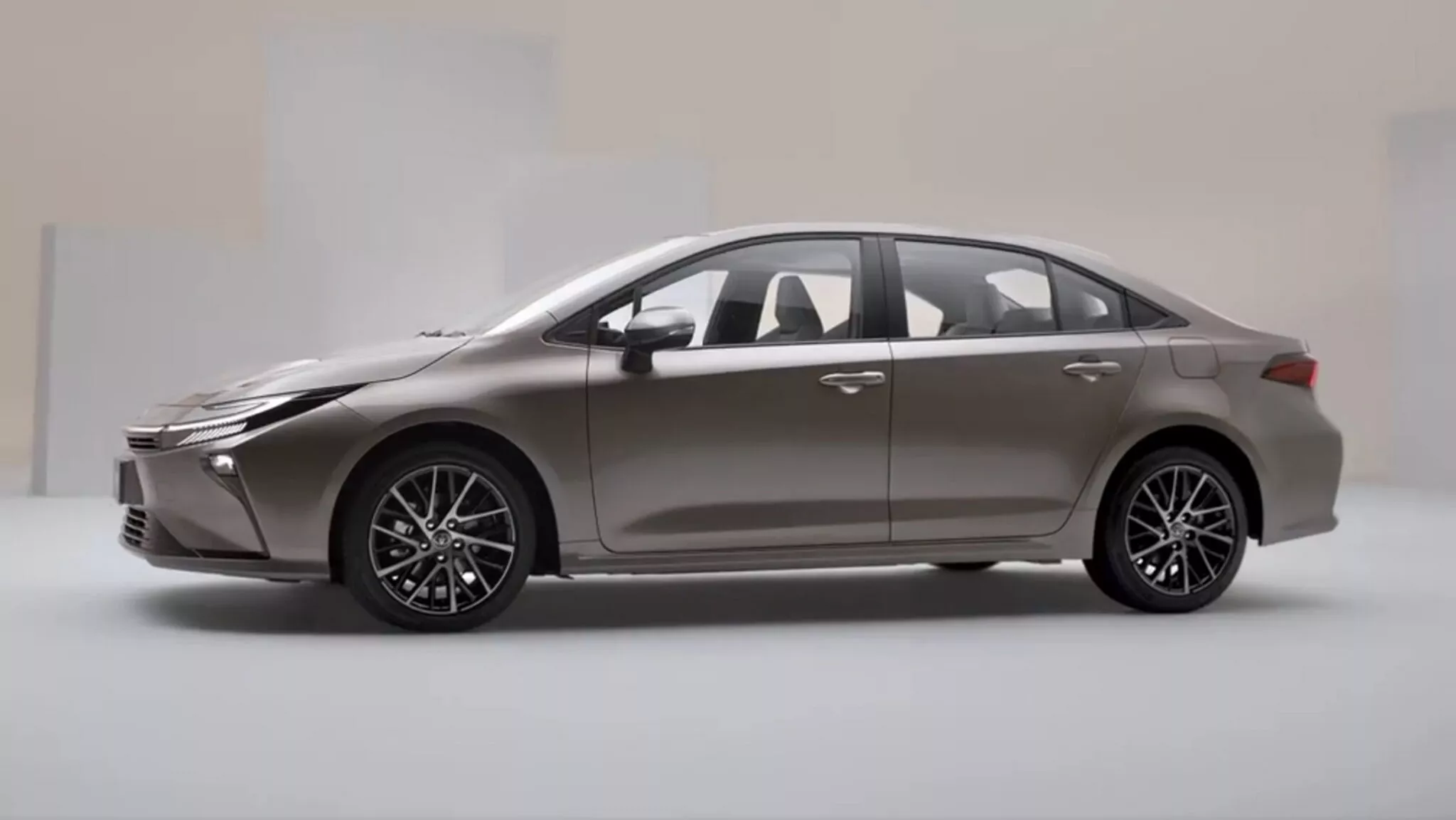 Измененные фары FAW Toyota Corolla