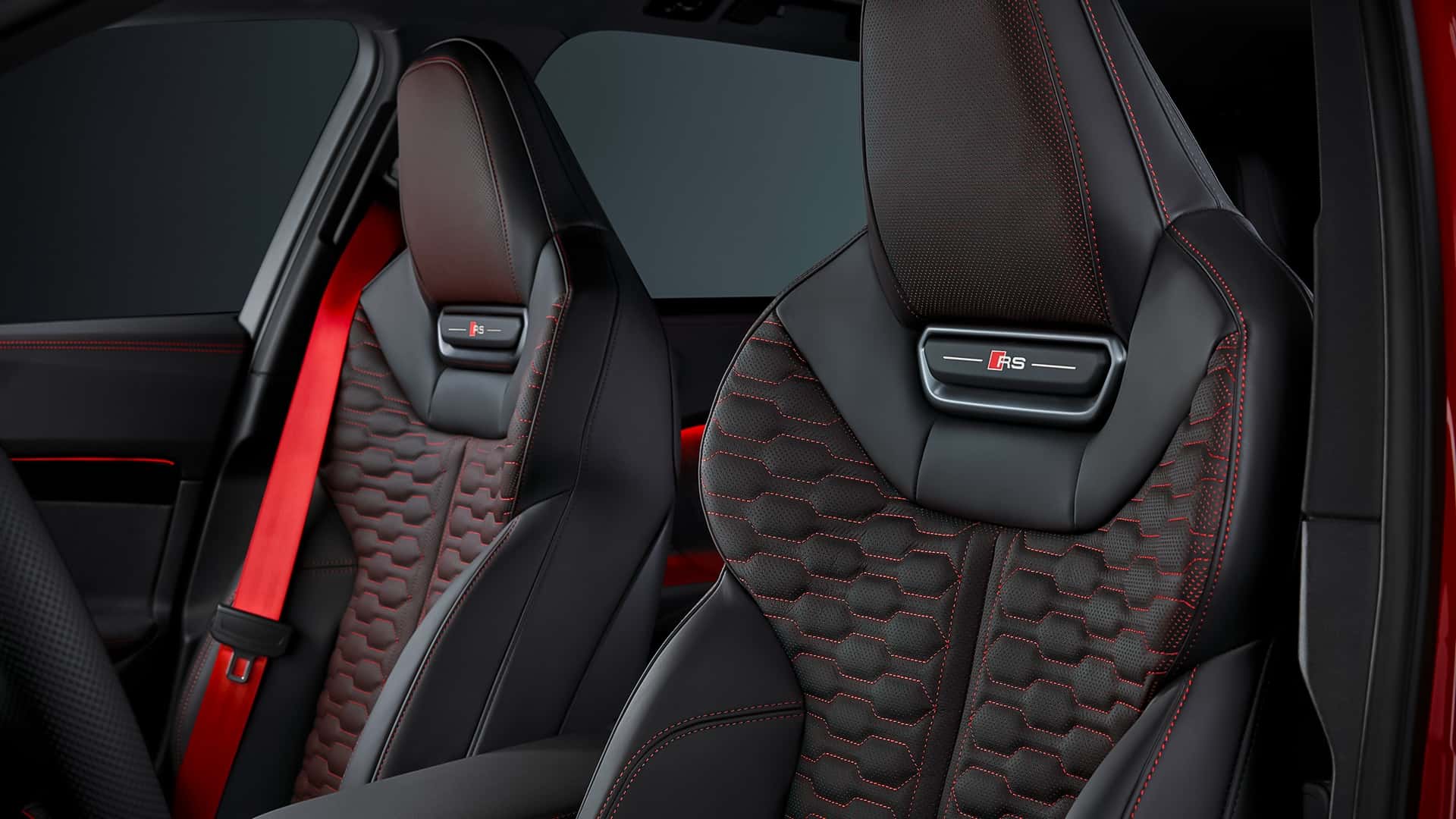 Audi RS5 2026 sporty seats