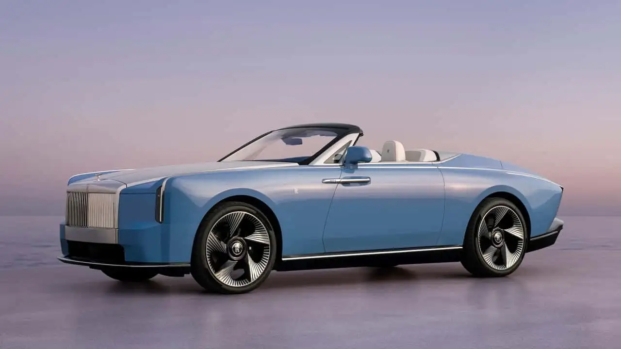 Прототип Rolls-Royce на дороге