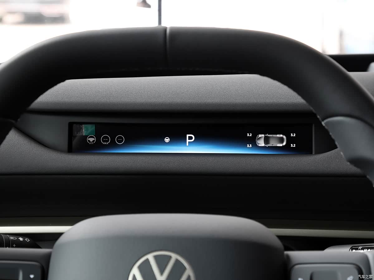 Volkswagen ID. Unyx 09 - Проекційний дисплей