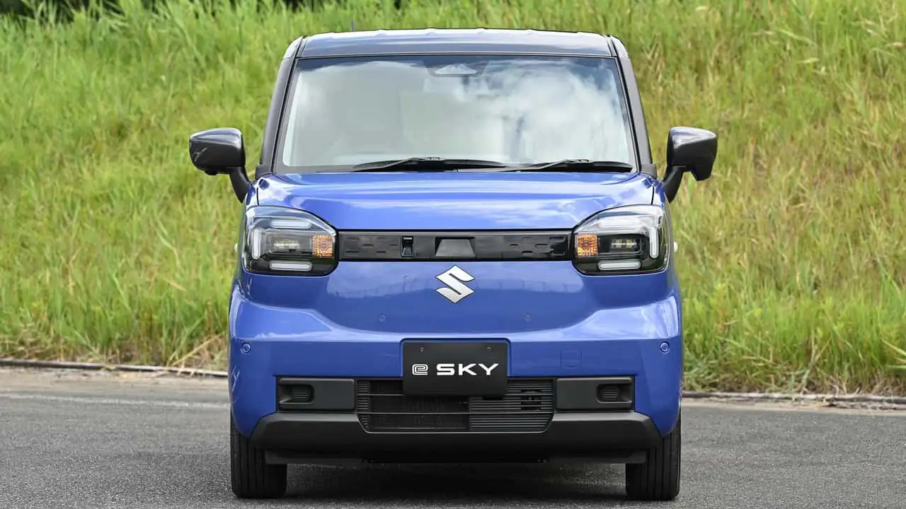 Suzuki e Sky вид з боку