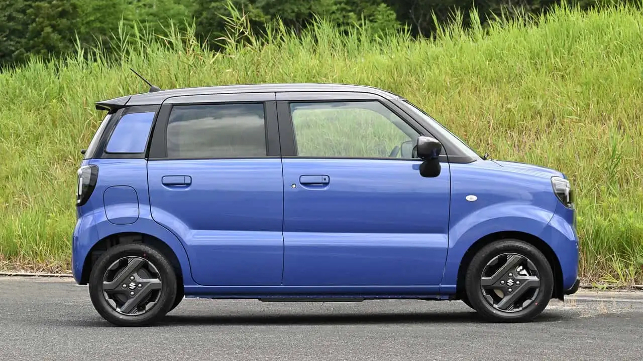 Suzuki e Sky вид зіншого боку