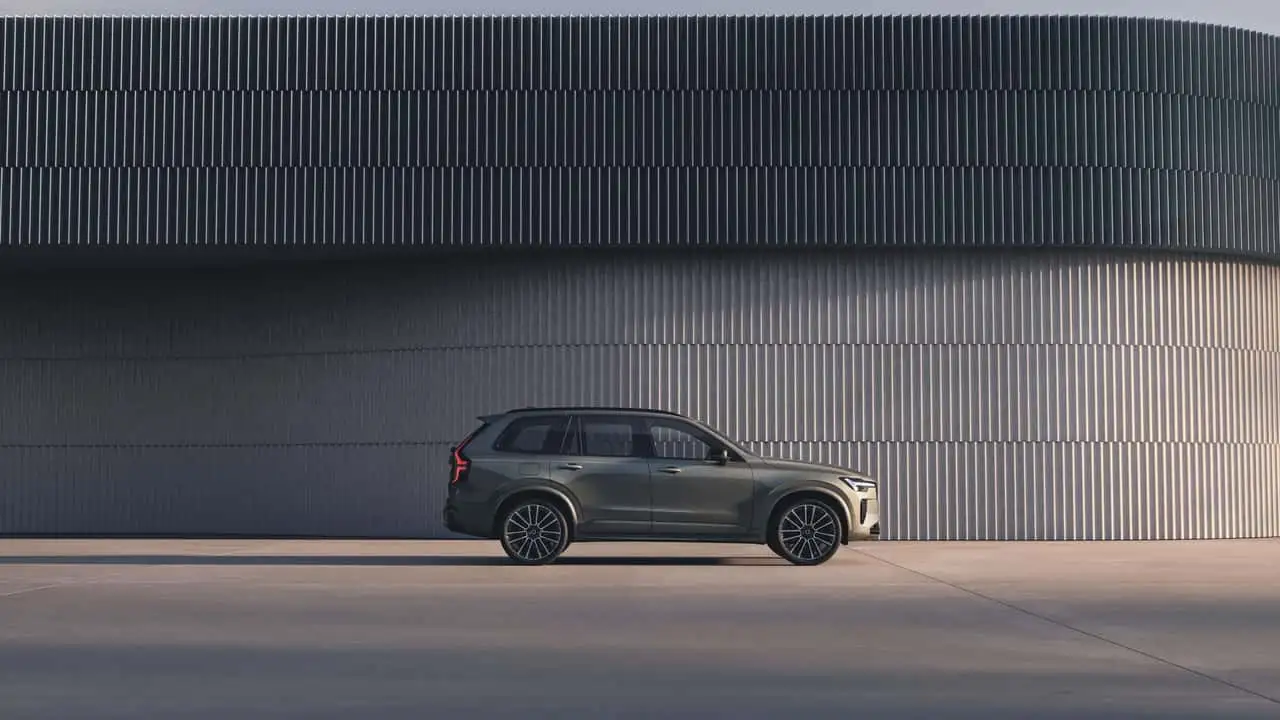 Volvo XC90 передній бампер