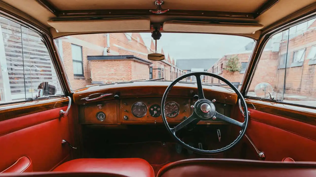 Mark VI - вид ззаду